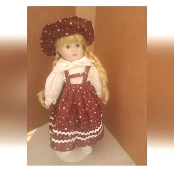 16" porcelain doll with blonde braided hair and bonnet - Picture 2 of 5